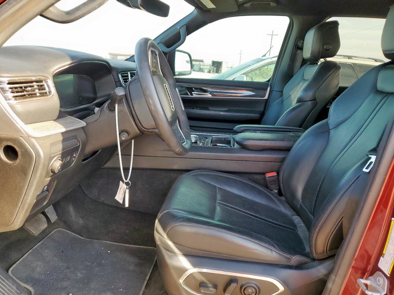 2022 Jeep Wagoneer Series Ii VIN: 1C4SJVBT2NS101174 Lot: 64860075