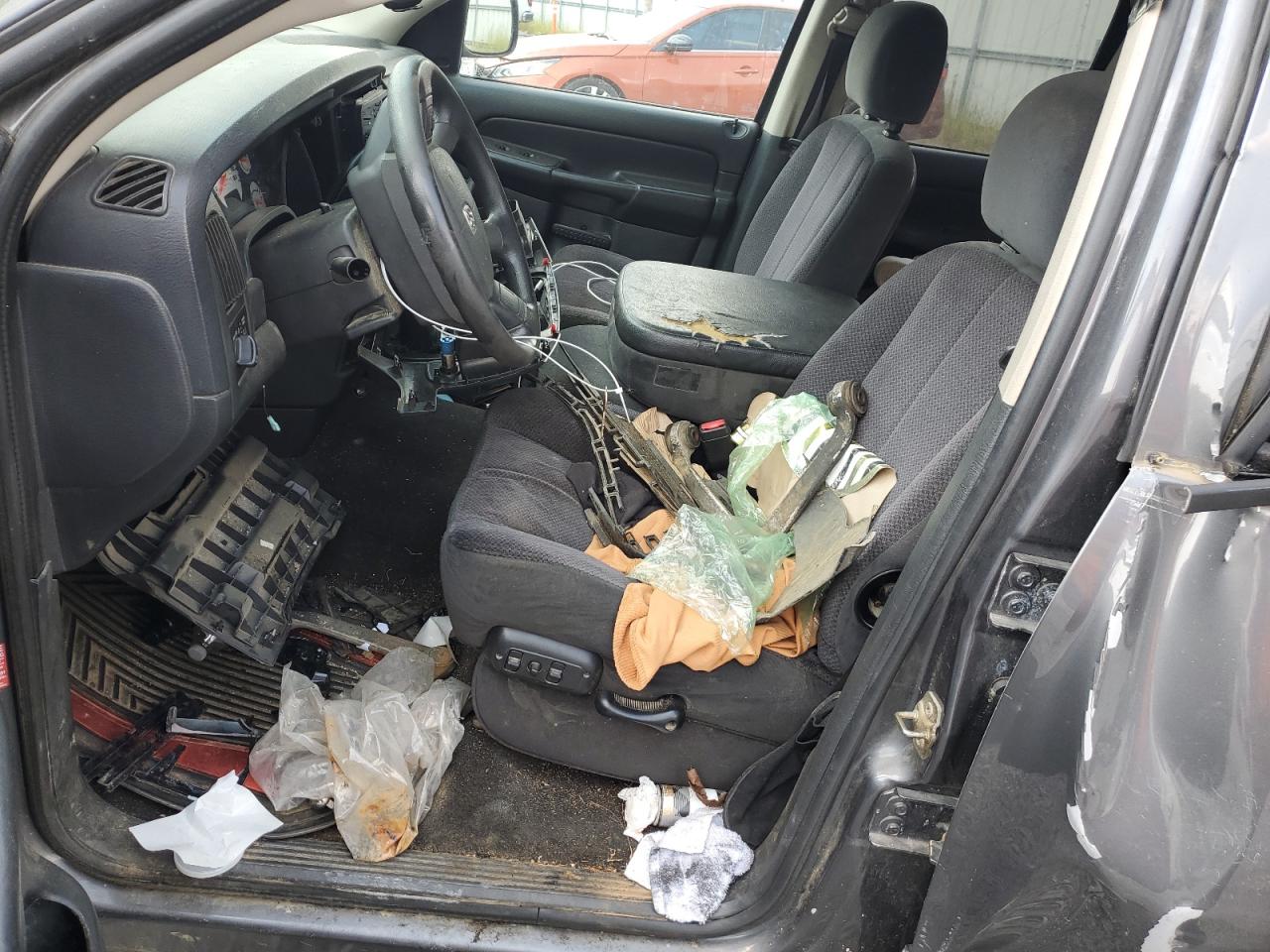 2004 Dodge Ram 1500 St VIN: 1D7HA18N04S738175 Lot: 80379515