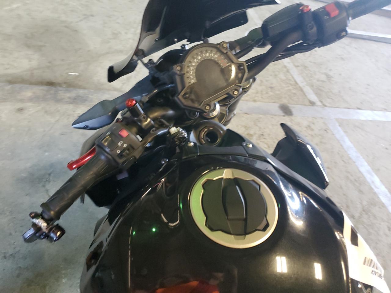 2017 Kawasaki Zr900 VIN: JKAZR2A19HDA16084 Lot: 72036315