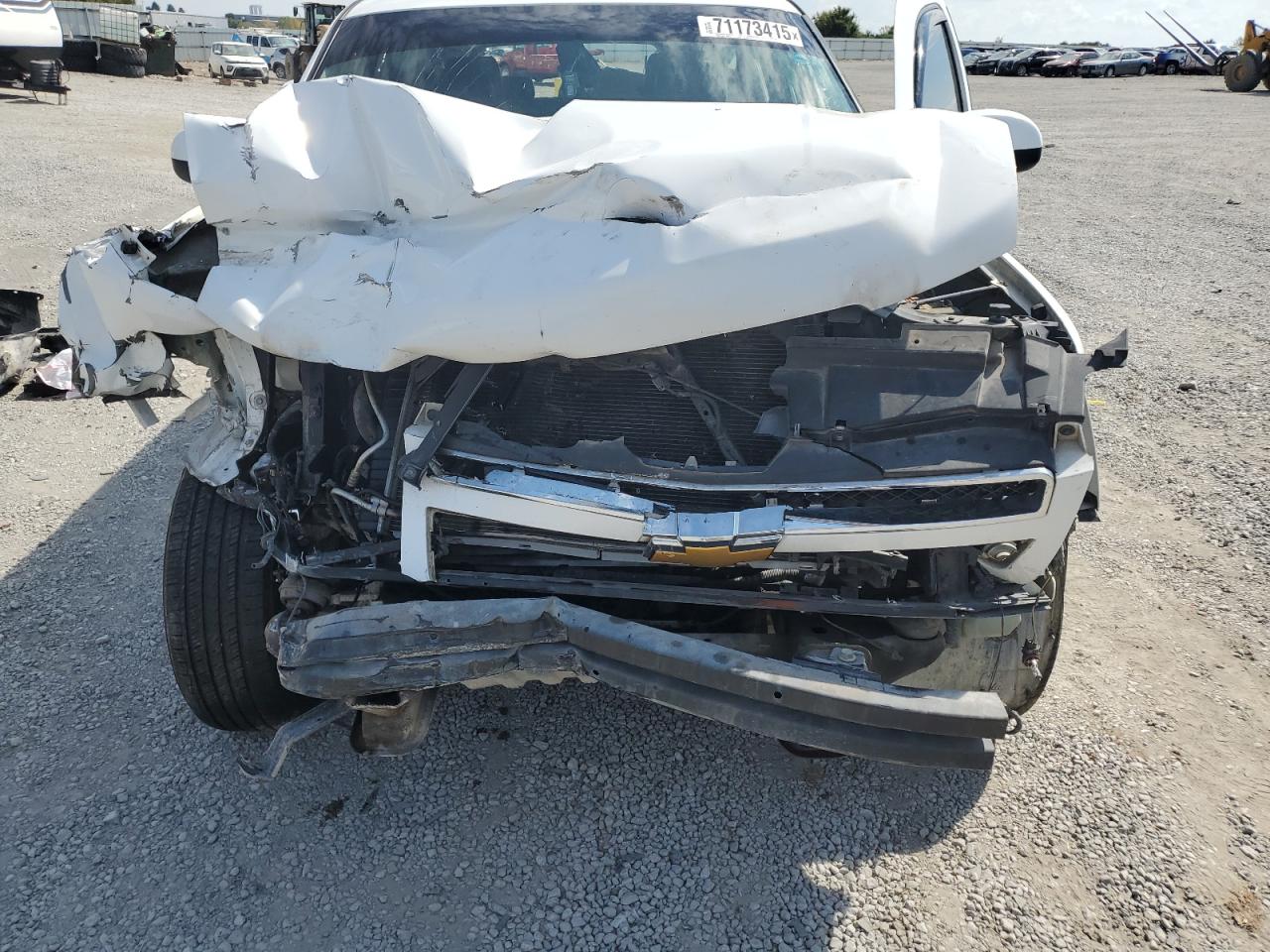 2013 Chevrolet Suburban C1500 Lt VIN: 1GNSCJE06DR328806 Lot: 71173415