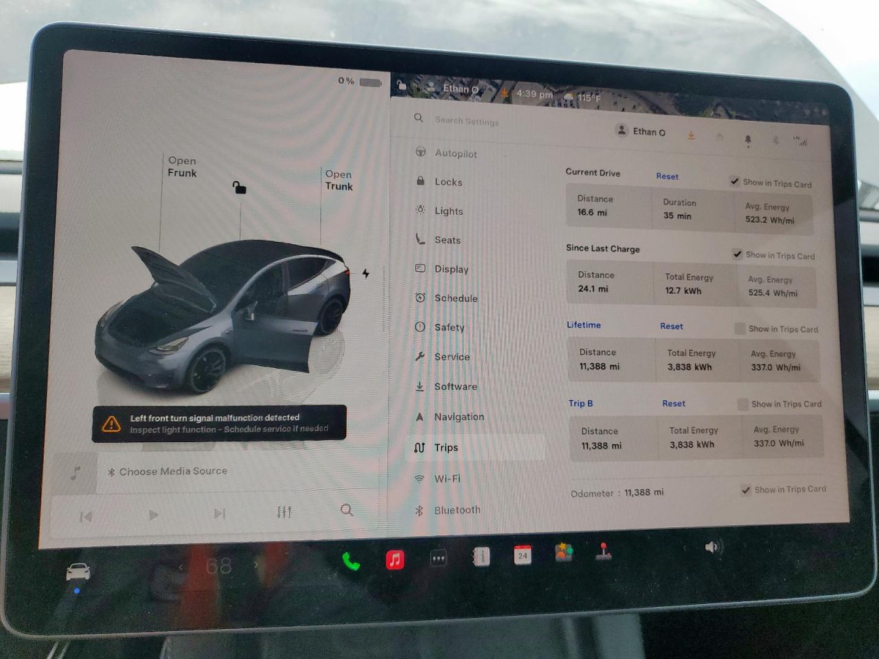 2023 Tesla Model Y VIN: 7SAYGDEF3PF896859 Lot: 81439635