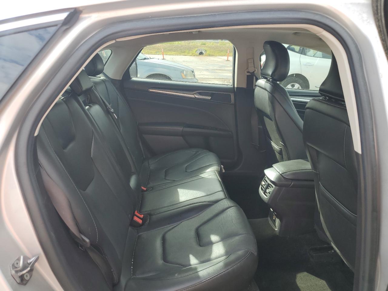 2016 Ford Fusion Titanium VIN: 3FA6P0D95GR137160 Lot: 71220535