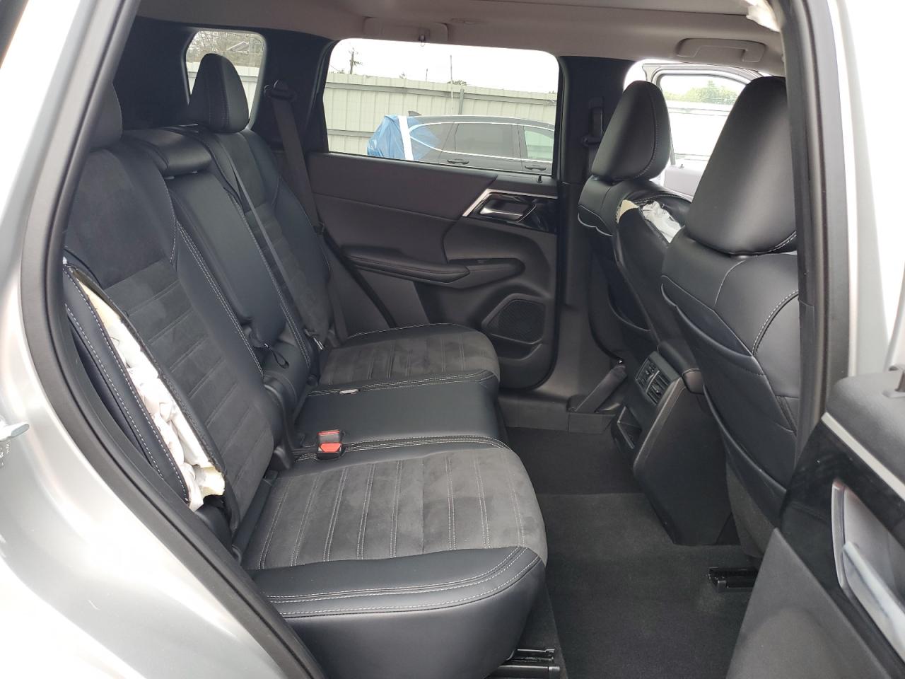 2024 Mitsubishi Outlander Se VIN: JA4J4VA88RZ065689 Lot: 81555685