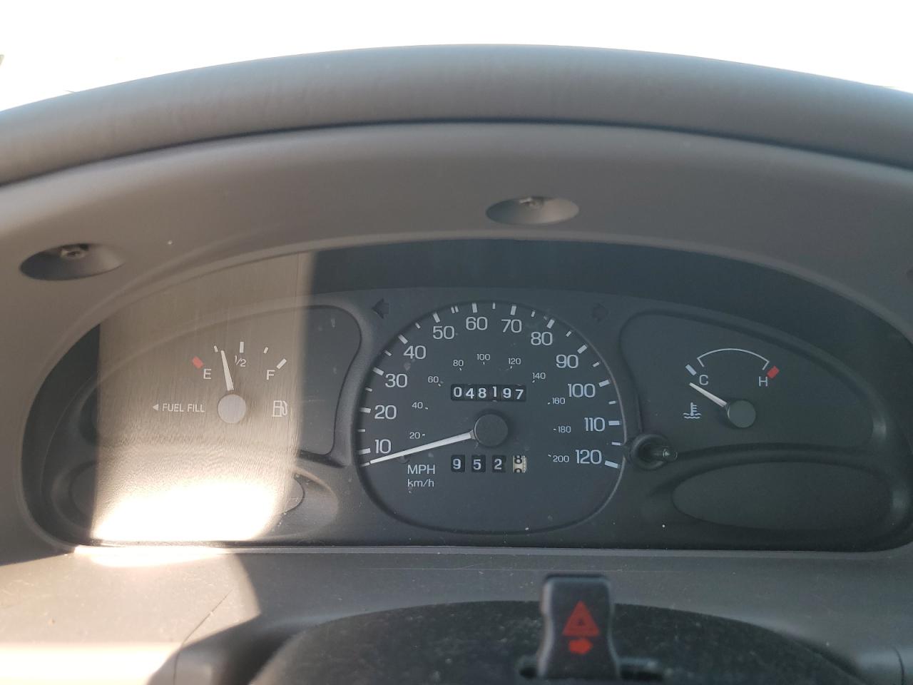 2002 Ford Escort VIN: 3FAFP13P82R211766 Lot: 83828435