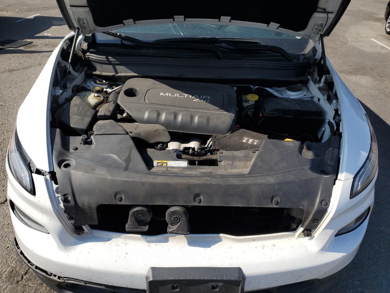 2016 Jeep Cherokee Latitude VIN: 1C4PJLCB8GW371117 Lot: 83858735