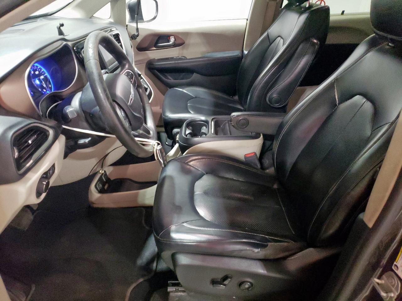 2020 Chrysler Voyager Lxi VIN: 2C4RC1DG5LR265082 Lot: 84595985