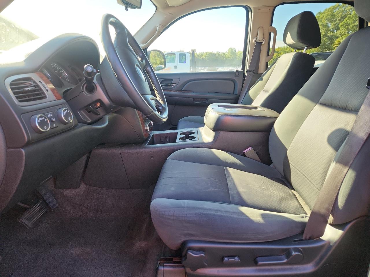 2010 Chevrolet Tahoe K1500 Lt VIN: 1GNFK23029R230375 Lot: 71566375