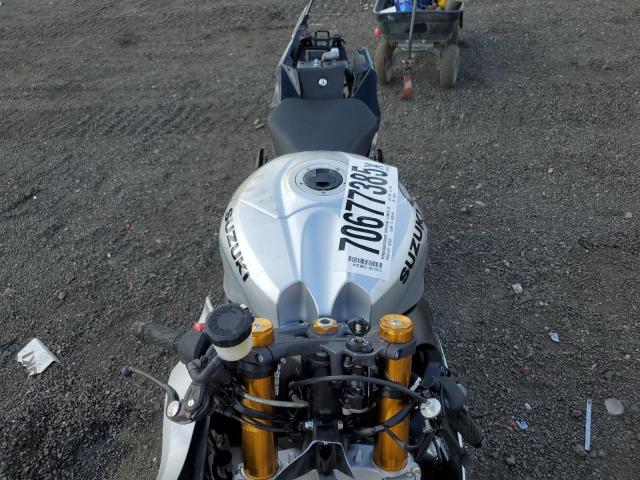 2025 SUZUKI GSX-R1000 R  