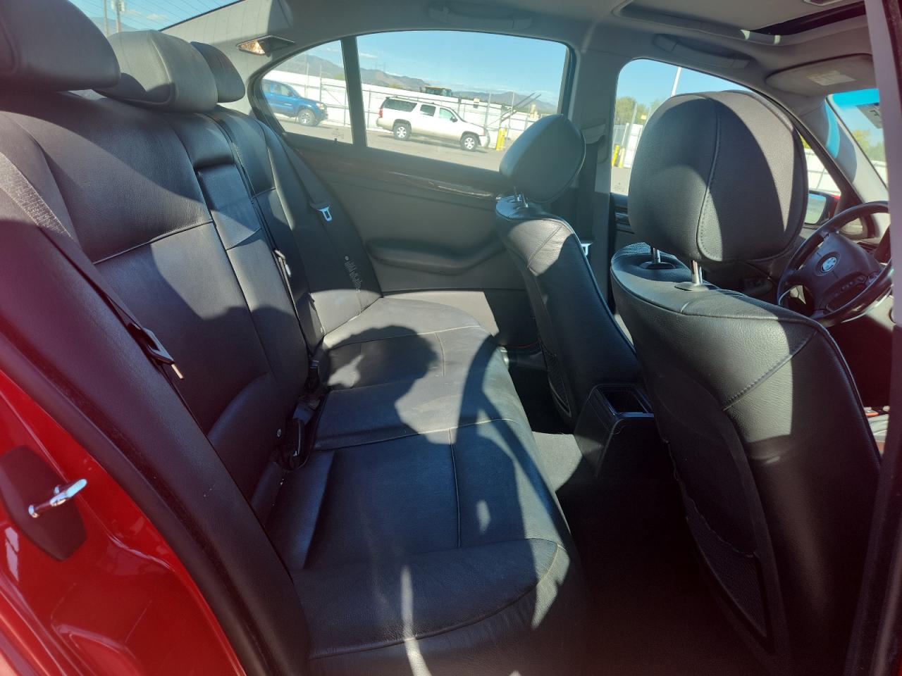 2005 BMW 330 Xi VIN: WBAEW53435PN37232 Lot: 84393915