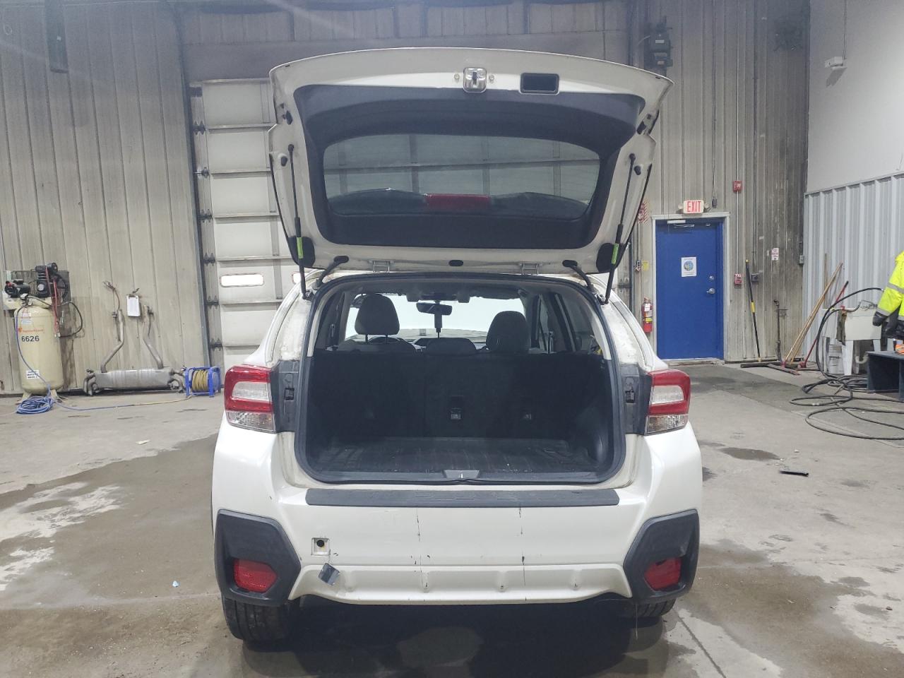 2018 Subaru Crosstrek Premium VIN: JF2GTADC5JH329927 Lot: 70620775