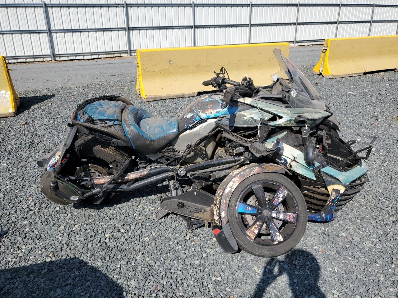 2BXRDDE22JV000254 CAN-AM SPYDER Photo 1