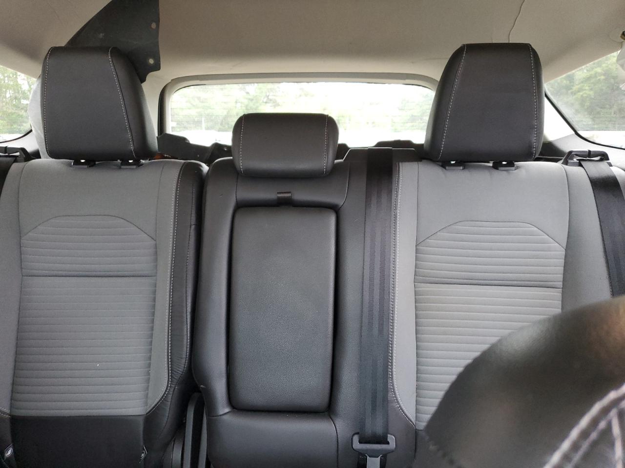 2018 Ford Escape Se VIN: 1FMCU9GD5JUA39333 Lot: 80811775