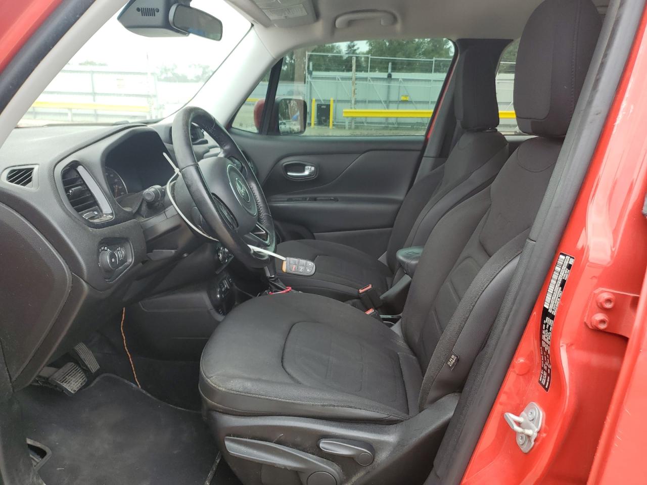 2017 Jeep Renegade Latitude VIN: ZACCJBBB6HPE66994 Lot: 81773875