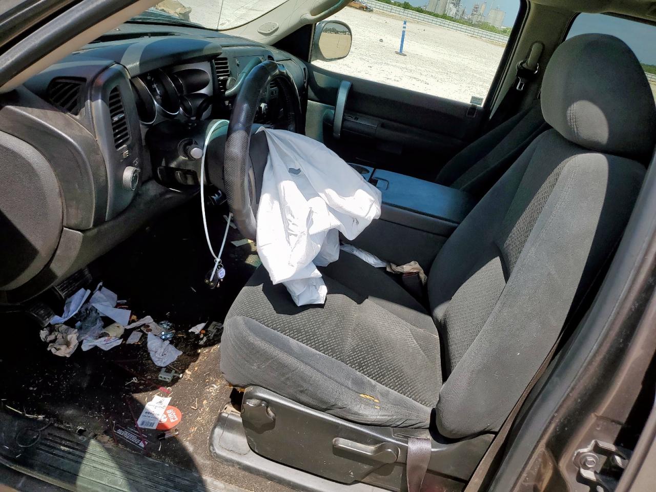 2008 Chevrolet Silverado C1500 VIN: 2GCEC13JX81325875 Lot: 71851205