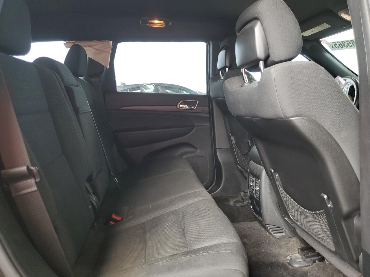 2015 Jeep Grand Cherokee Laredo VIN: 1C4RJEAG5FC951962 Lot: 84365365