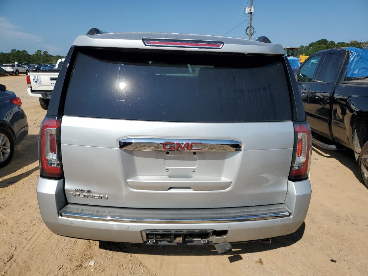 2019 GMC Yukon Denali VIN: 1GKS1CKJ1KR325272 Lot: 72085065