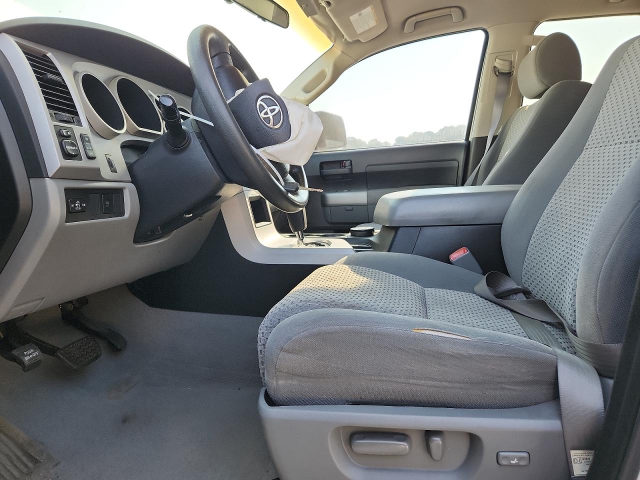 2008 Toyota Tundra Double Cab VIN: 5TFRT54198X018000 Lot: 81215965