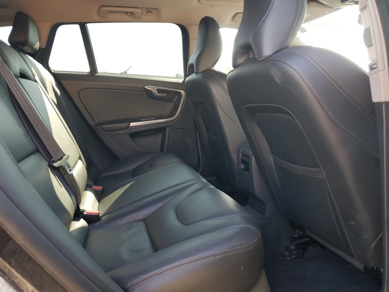 2016 Volvo V60 Cross Country Premier VIN: YV4612HK2G1003766 Lot: 70986855