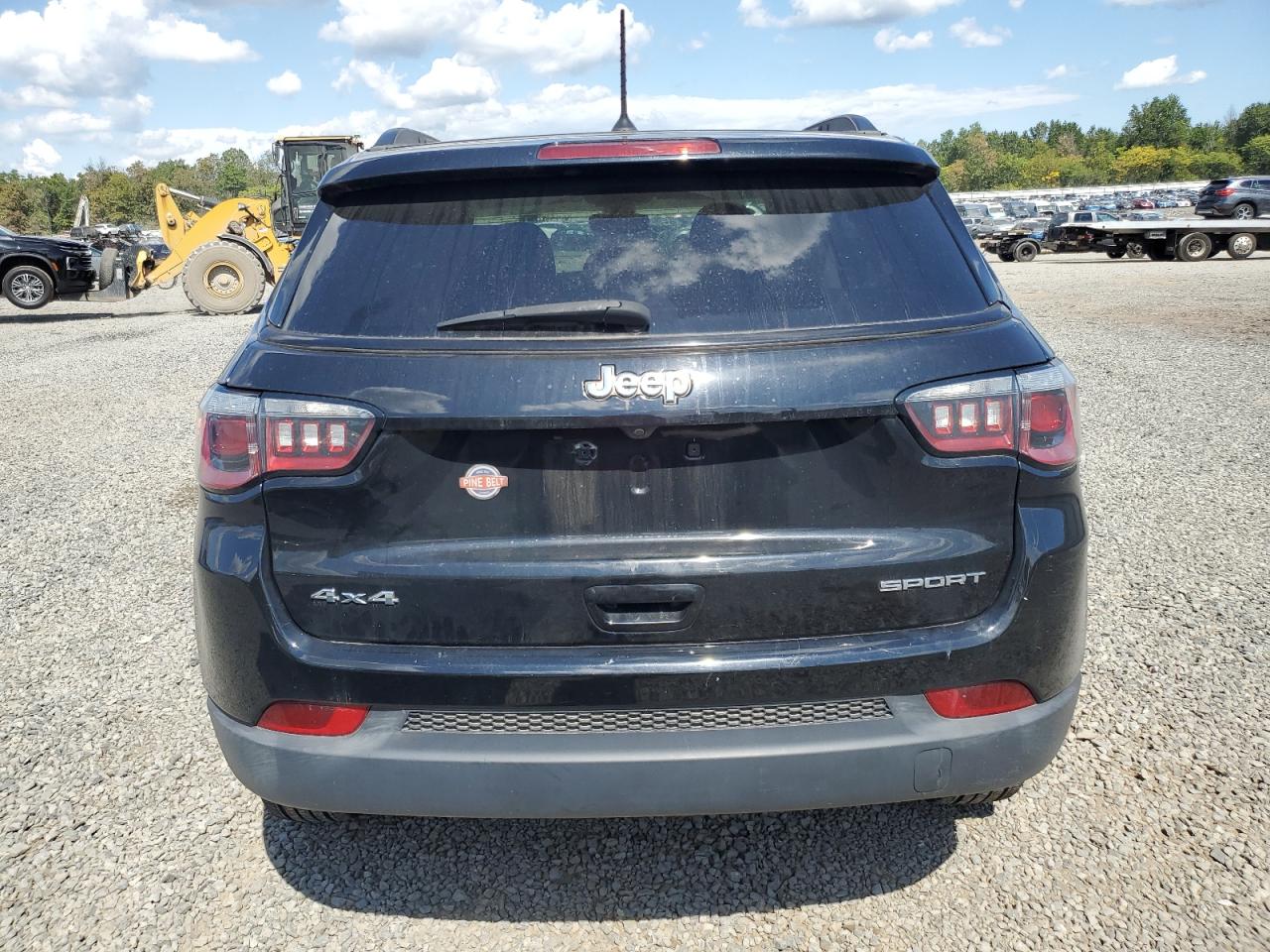 2018 Jeep Compass Sport VIN: 3C4NJDAB1JT137771 Lot: 71315495