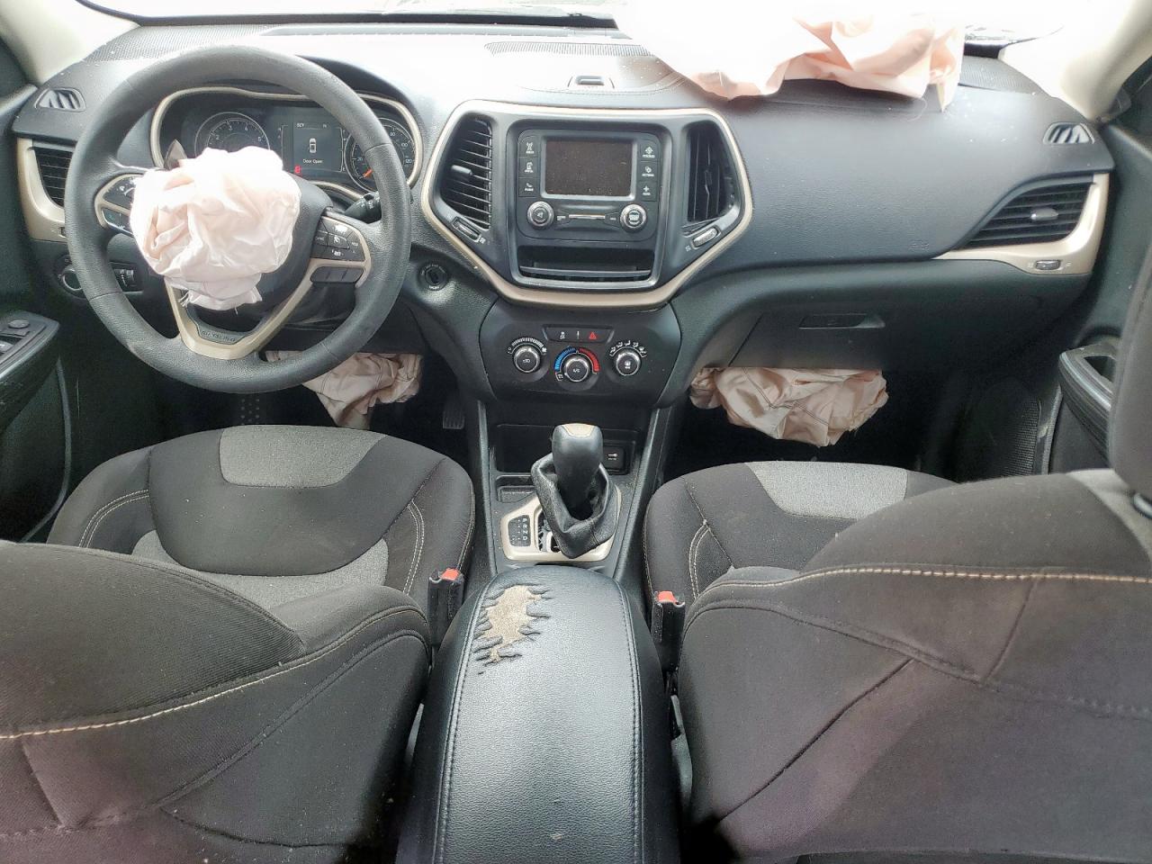 2015 Jeep Cherokee Sport VIN: 1C4PJLAB3FW531079 Lot: 84638545