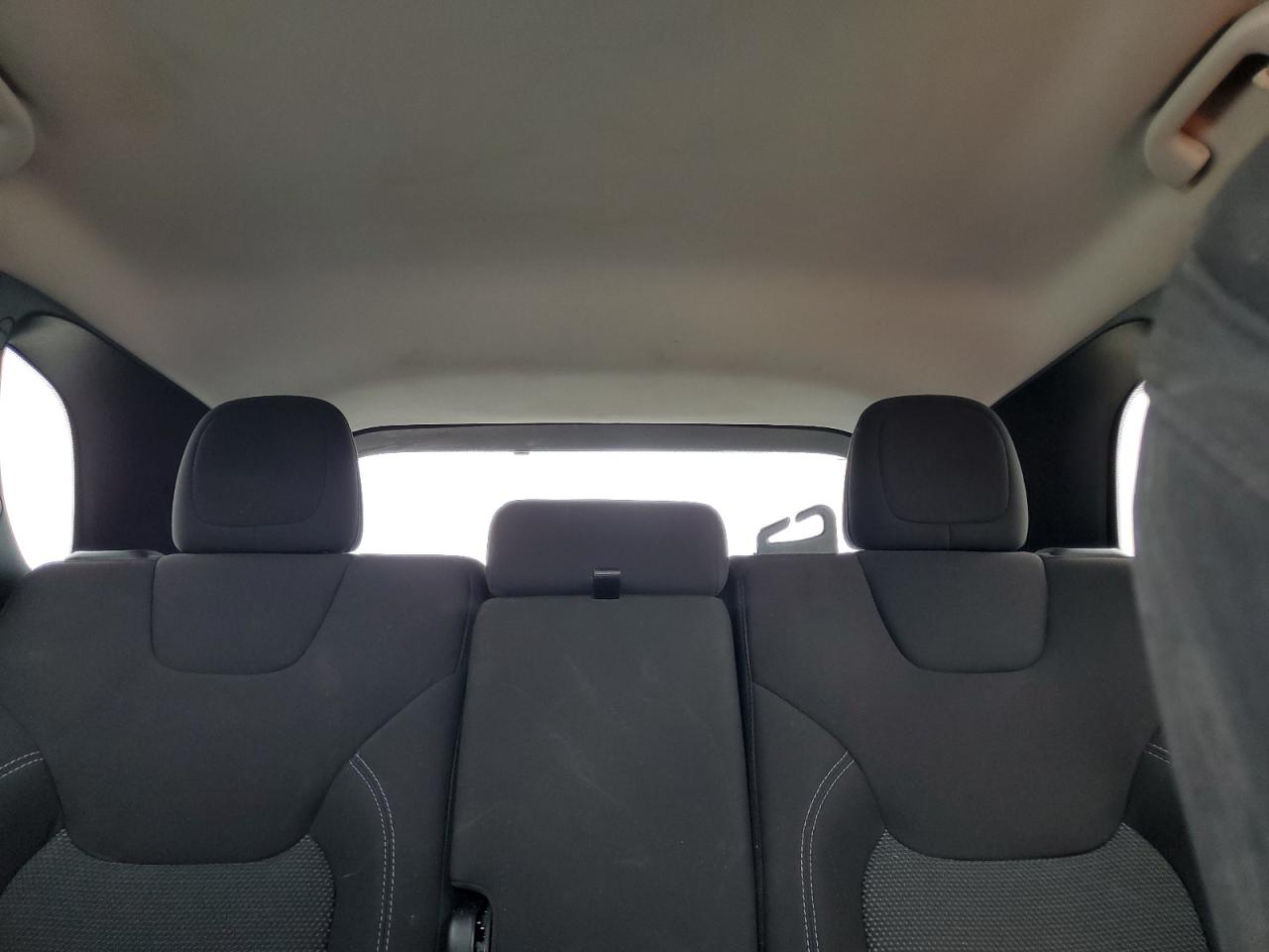 2019 Jeep Cherokee Latitude VIN: 1C4PJLCB9KD427926 Lot: 80148665