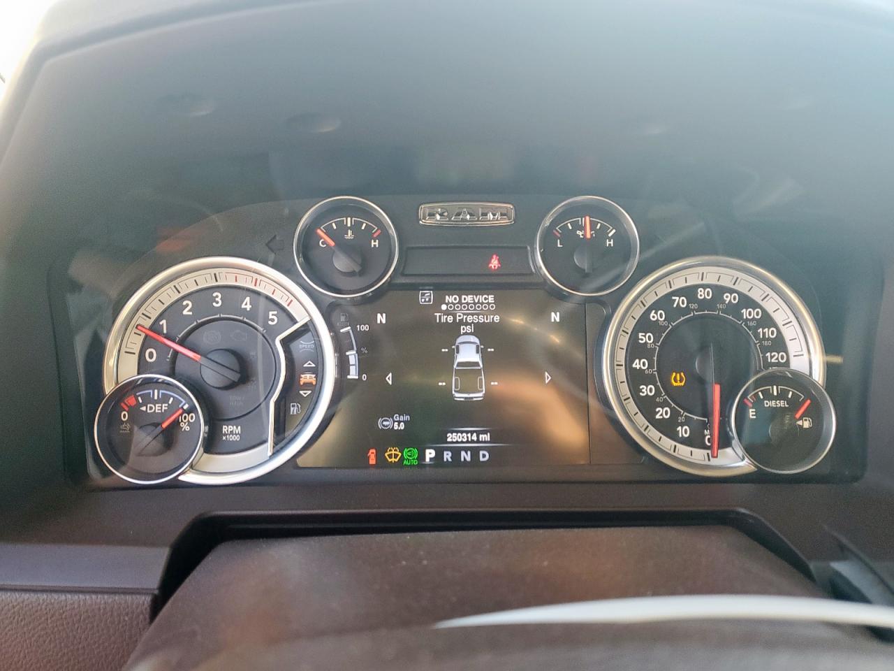 2016 Ram 2500 Laramie VIN: 3C6UR5FL8GG298963 Lot: 81311305