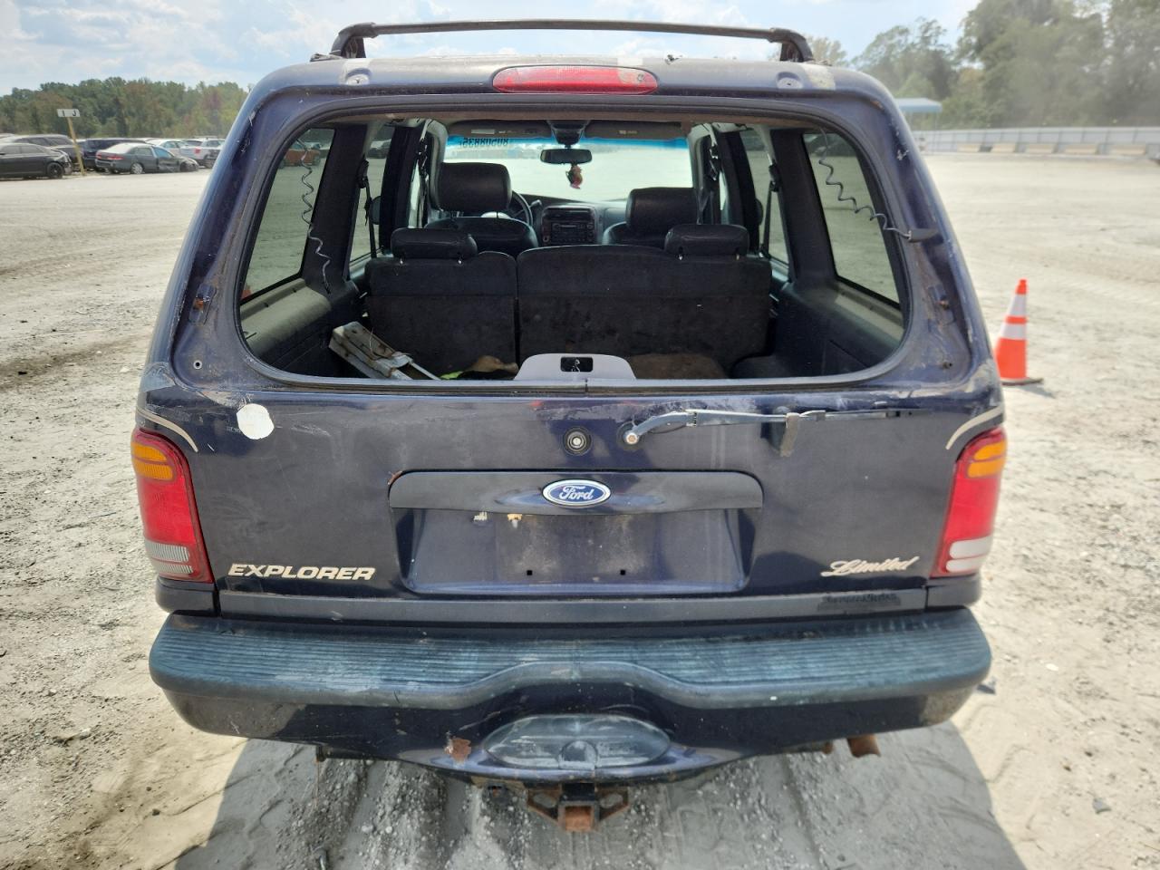 1999 Ford Explorer VIN: 1FMZU35P7XZB15392 Lot: 80508835
