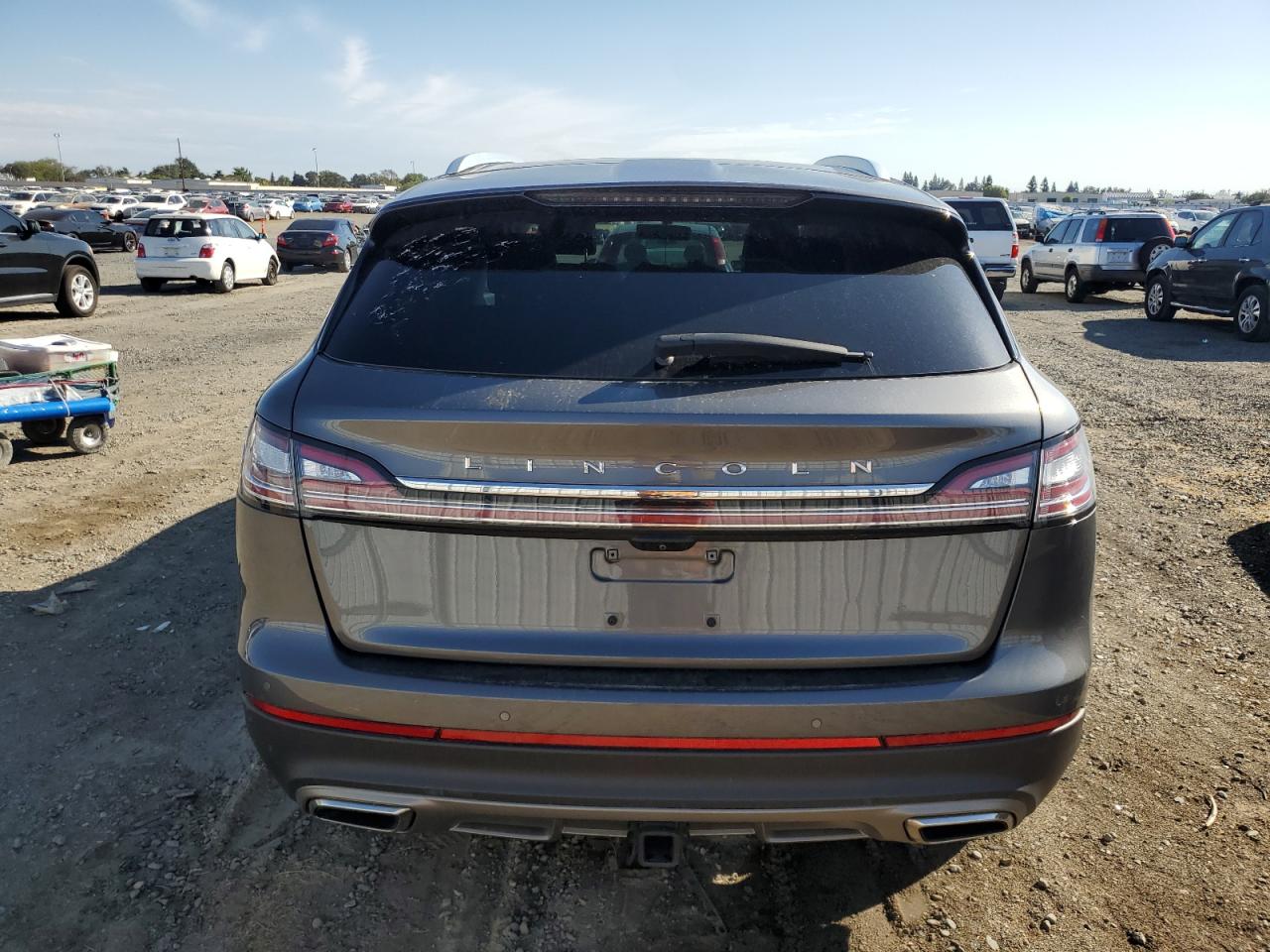 2022 Lincoln Nautilus Reserve VIN: 2LMPJ8KP0NBL17058 Lot: 84255105