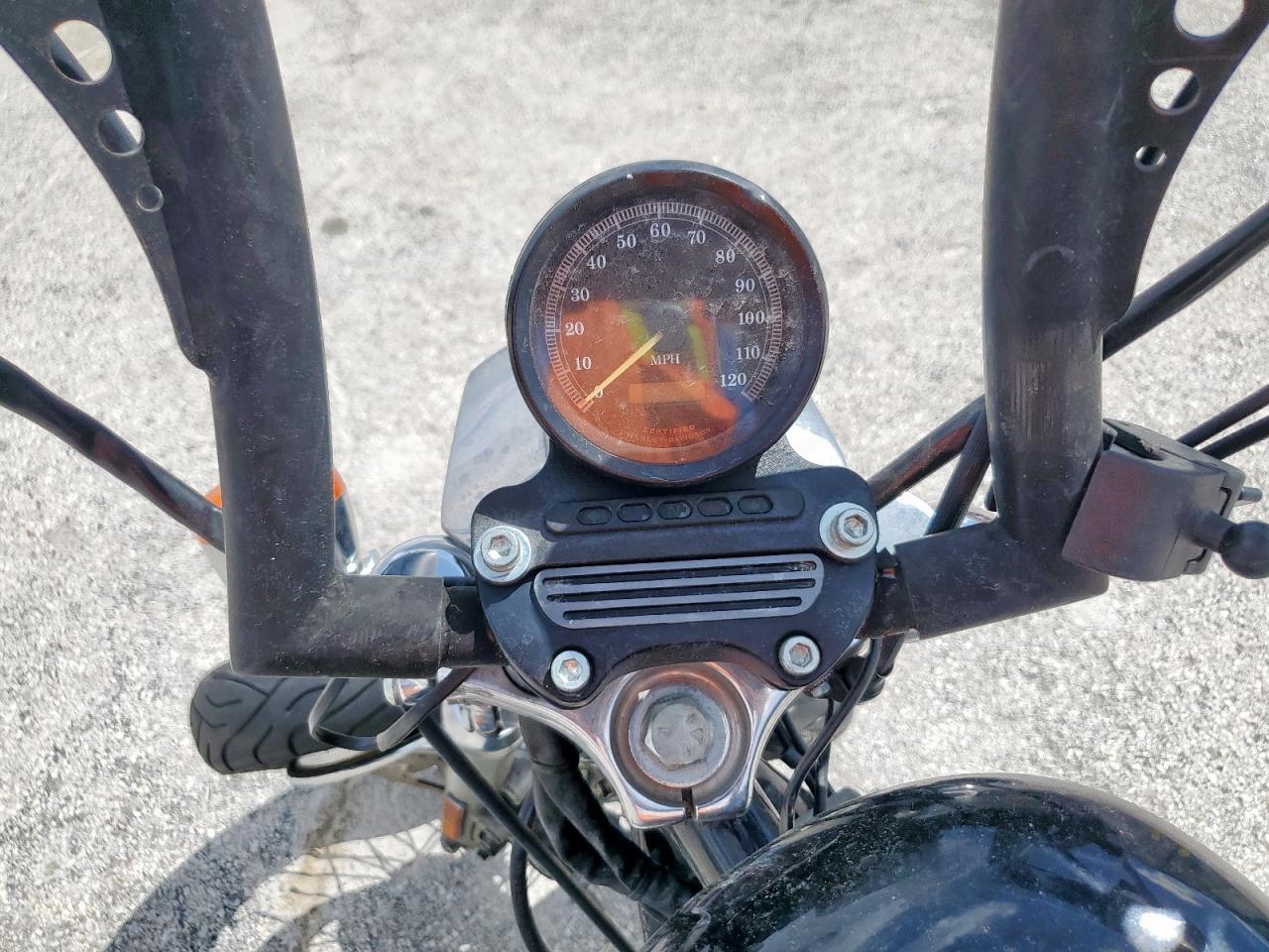 2002 Harley-Davidson Xl883 Hugger VIN: 1HD4CEM142K148926 Lot: 81313455