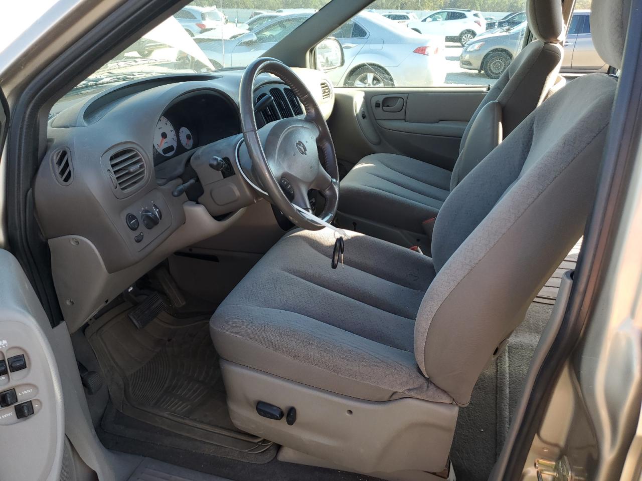 2003 Dodge Grand Caravan Sport VIN: 2D4GP44L23R384530 Lot: 81779095