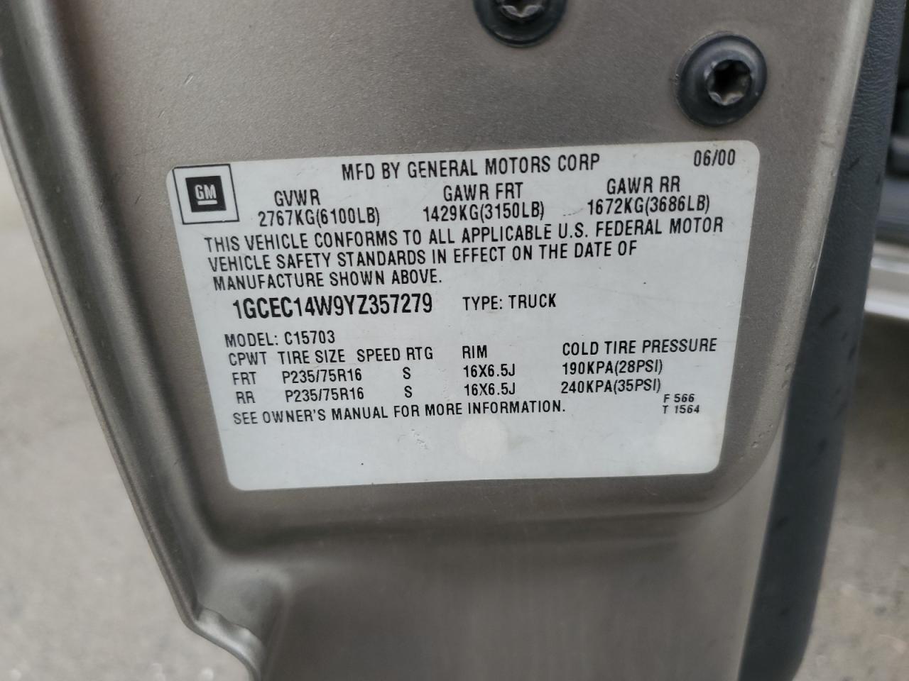 2000 Chevrolet Silverado C1500 VIN: 1GCEC14W9YZ357279 Lot: 81490685