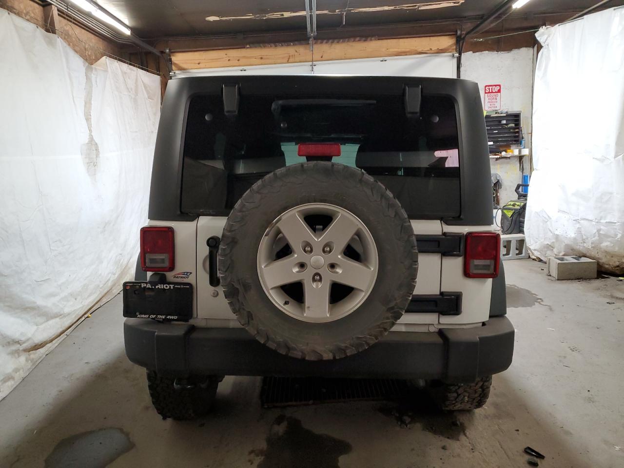 2016 Jeep Wrangler Unlimited Sport VIN: 1C4BJWDG1GL334546 Lot: 71410585