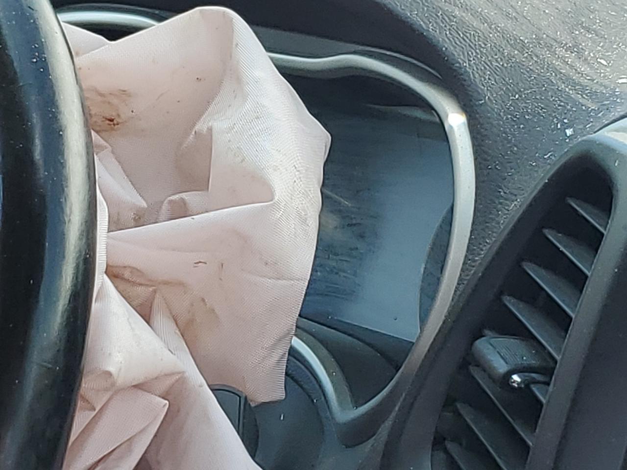 2017 Jeep Cherokee Limited VIN: 1C4PJLDBXHW577846 Lot: 71103405