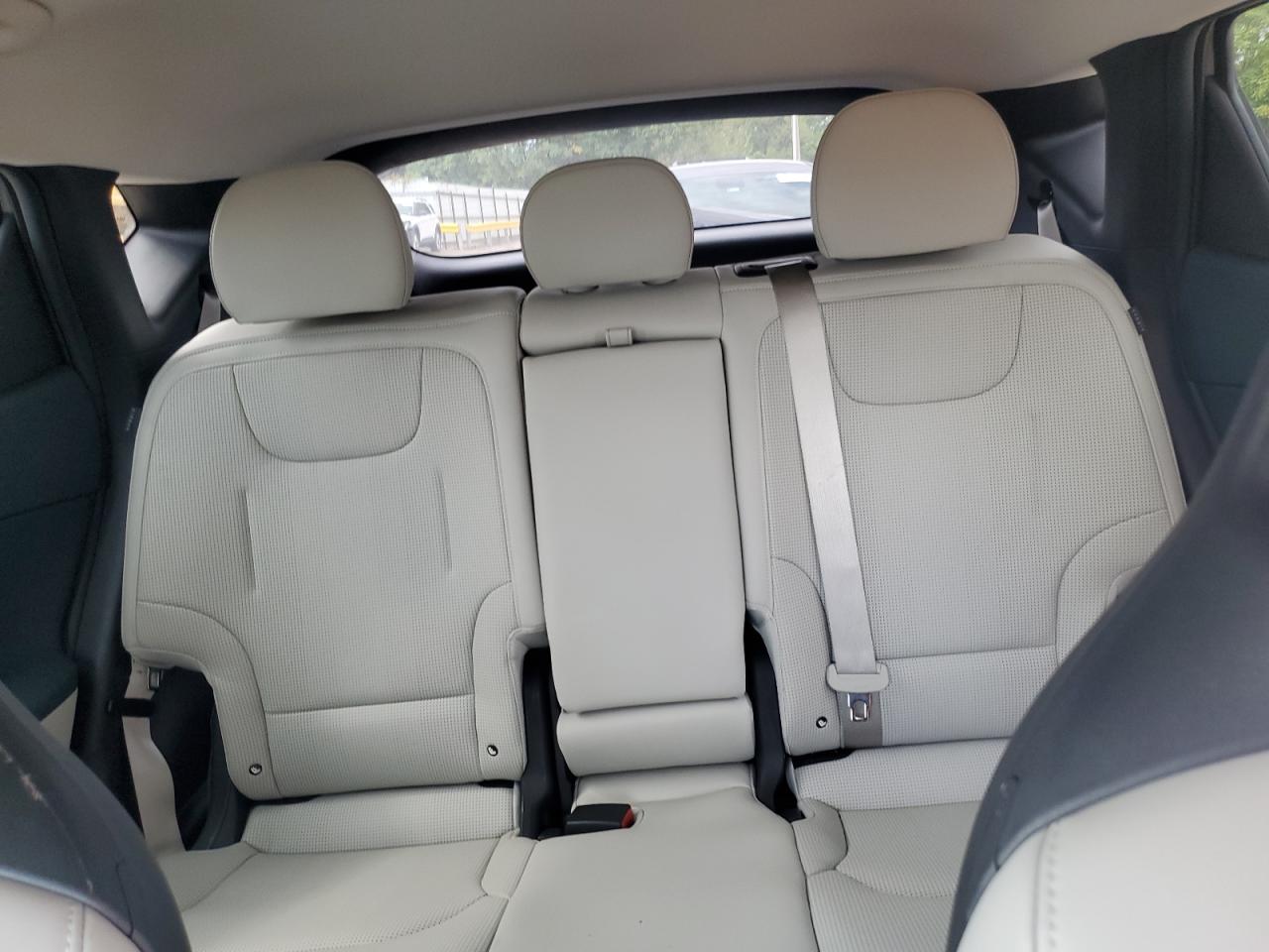 2025 Kia Ev6 Light VIN: 5XYC34JA0SG002010 Lot: 82043285