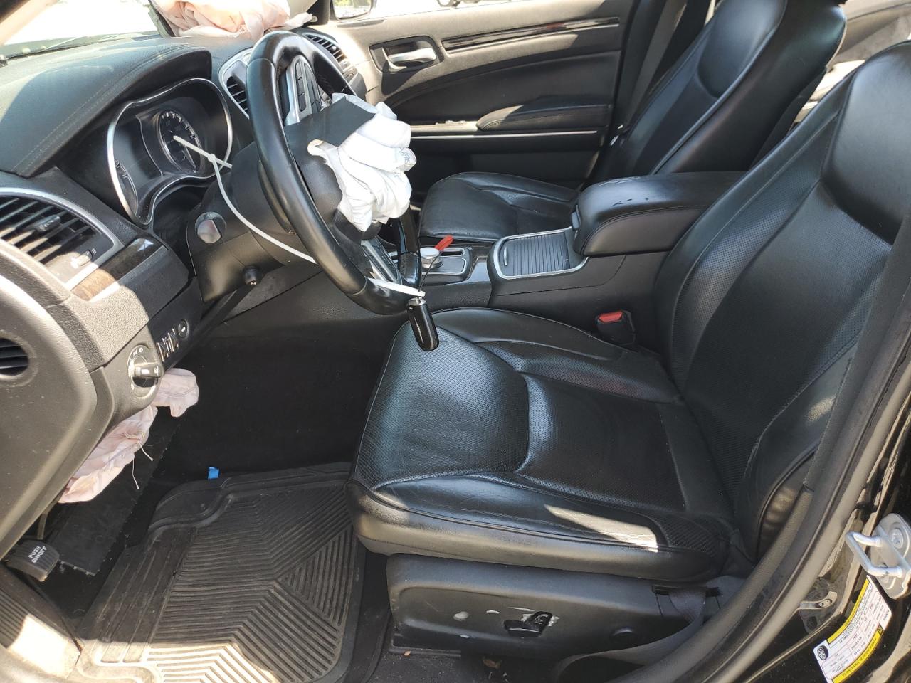 2019 Chrysler 300 Limited VIN: 2C3CCAEG2KH536256 Lot: 81565525