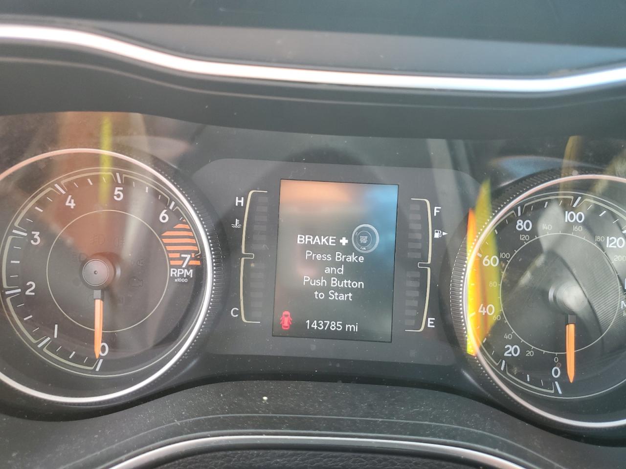 2019 Jeep Cherokee Latitude Plus VIN: 1C4PJLLB7KD202307 Lot: 69693725