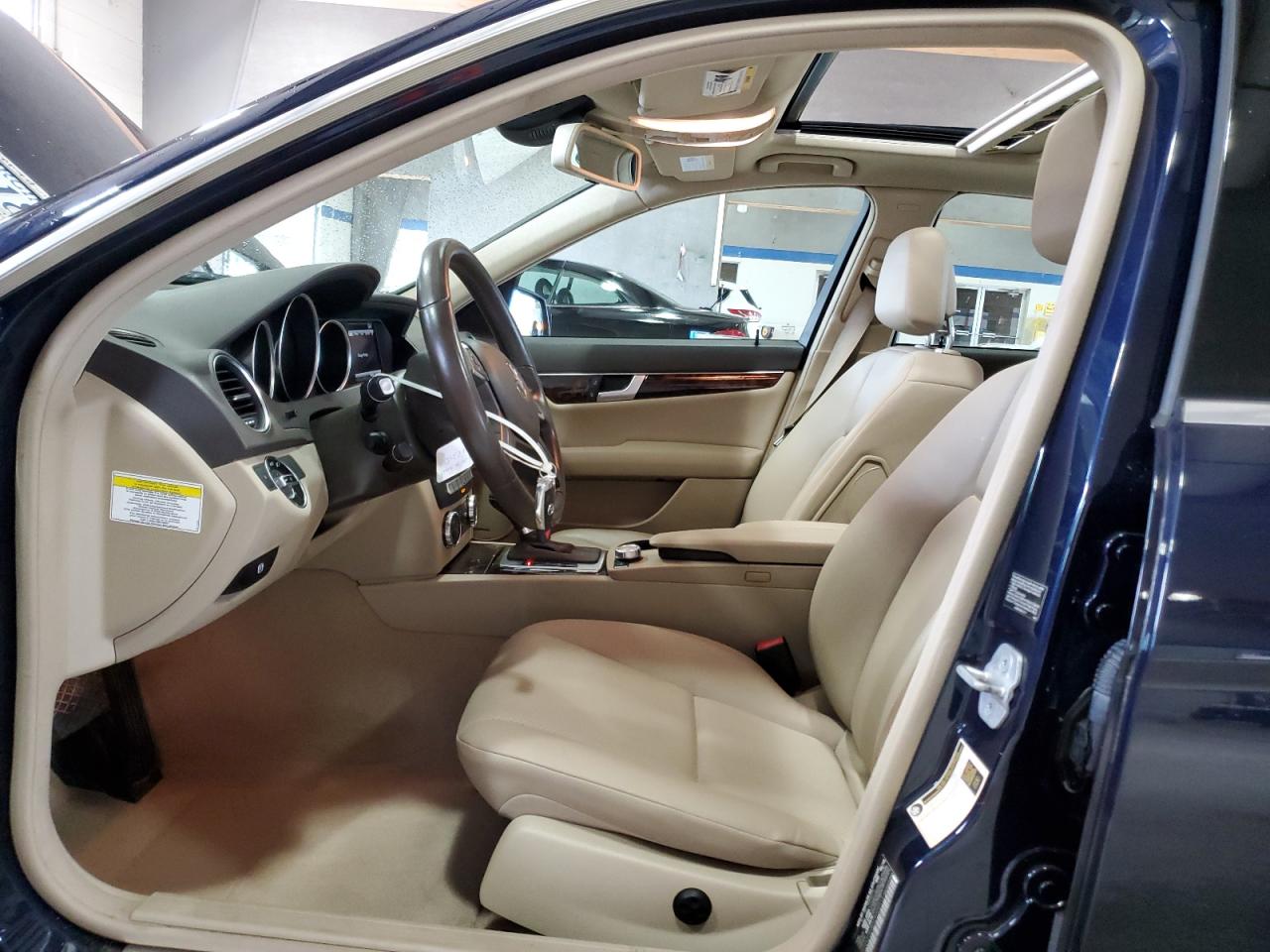 2014 Mercedes-Benz C 250 VIN: WDDGF4HBXER304519 Lot: 84715105