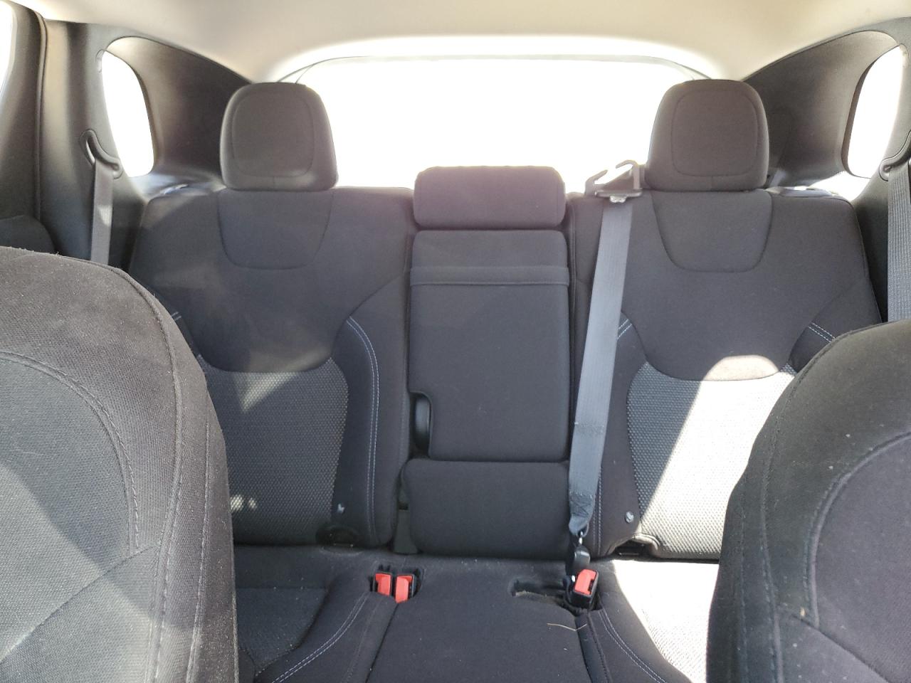 2019 Jeep Cherokee Latitude VIN: 1C4PJLCB1KD175797 Lot: 71155395