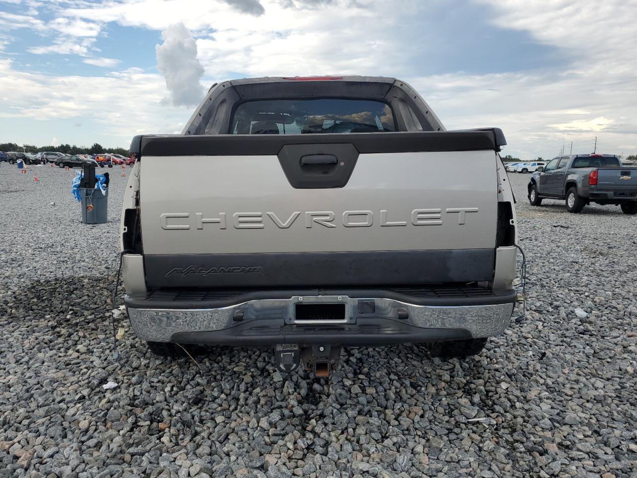 2004 Chevrolet Avalanche C1500 VIN: 3GNEC12T14G175747 Lot: 80077845