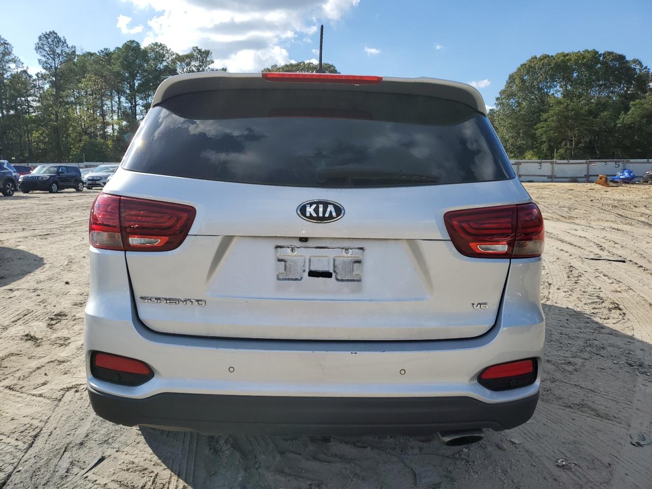 2019 Kia Sorento Lx VIN: 5XYPGDA50KG584621 Lot: 83969325