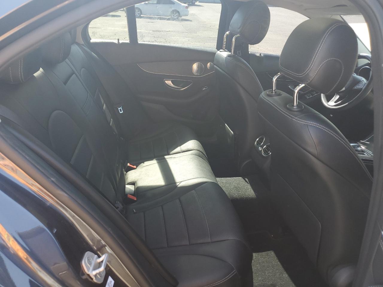 2016 Mercedes-Benz C 300 VIN: WDDWF4JB8GR138705 Lot: 81032615