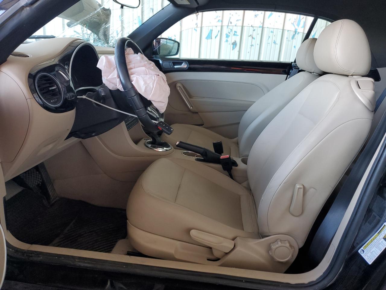 2014 Volkswagen Beetle VIN: 3VW5X7AT5EM807022 Lot: 82060455