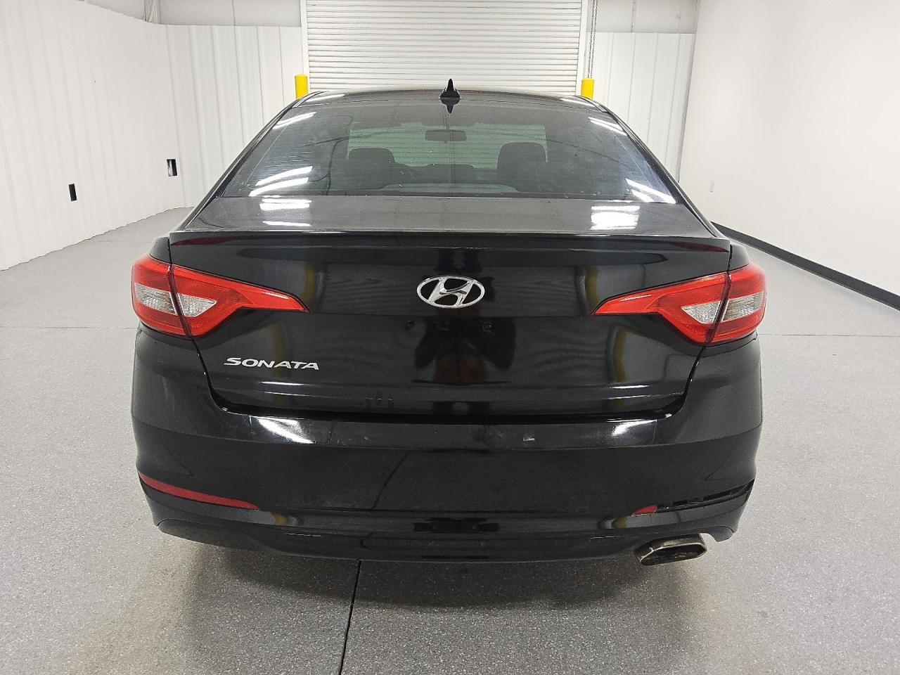 2015 Hyundai Sonata Se VIN: 5NPE24AF6FH243351 Lot: 69823215