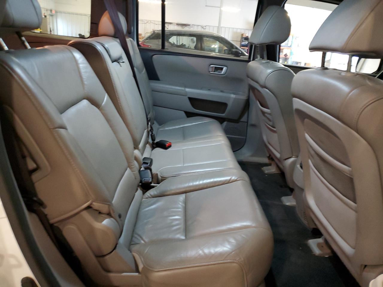 2011 Honda Pilot Exl VIN: 5FNYF4H52BB048631 Lot: 71554105