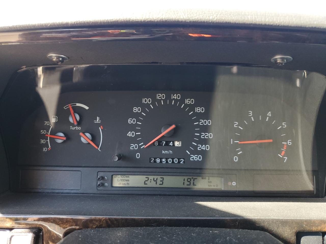 1995 Volvo 850 T5R VIN: YV1LS5817S2229309 Lot: 84764455