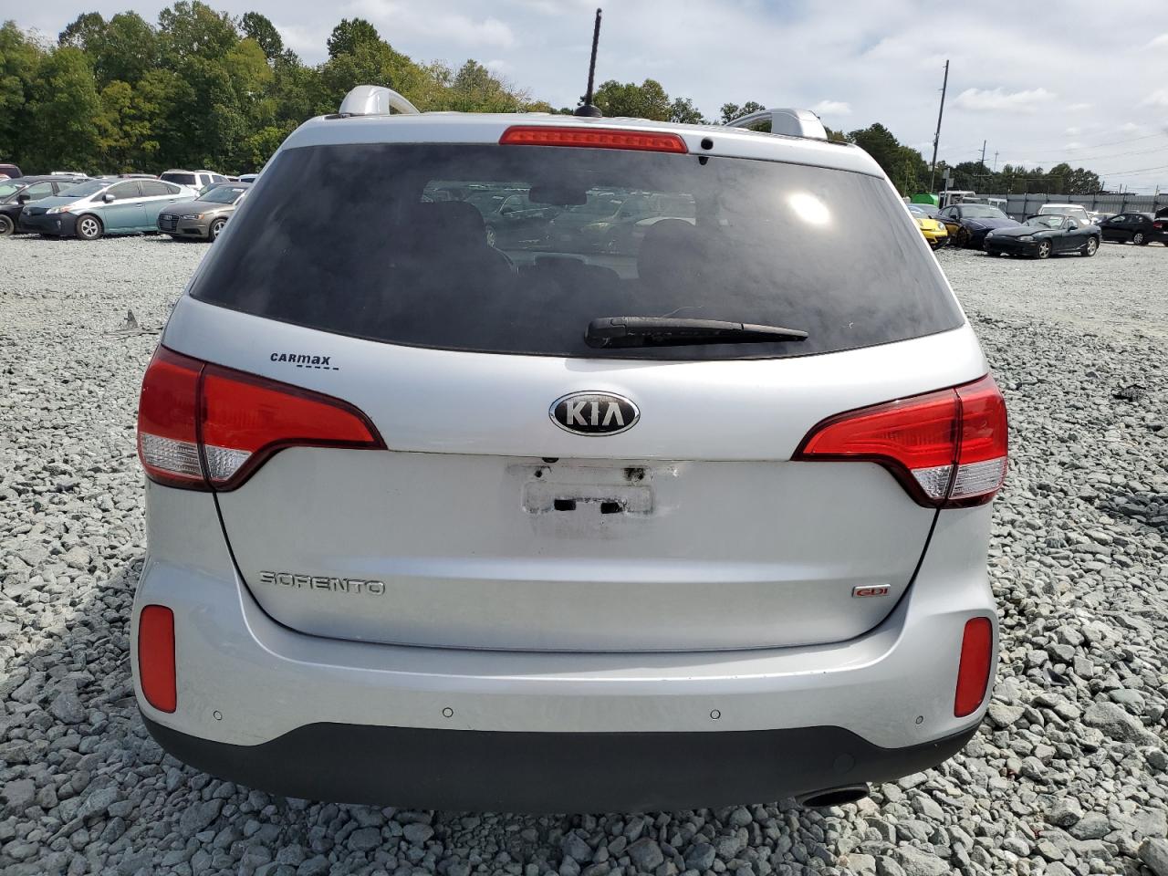 2014 Kia Sorento Lx VIN: 5XYKT4A6XEG506835 Lot: 70697405