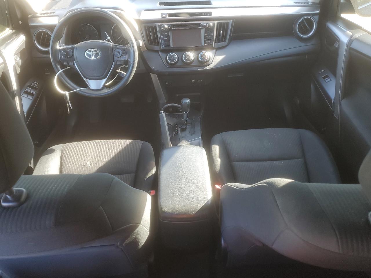 2017 Toyota Rav4 Le VIN: JTMBFREV7HJ144568 Lot: 81593355