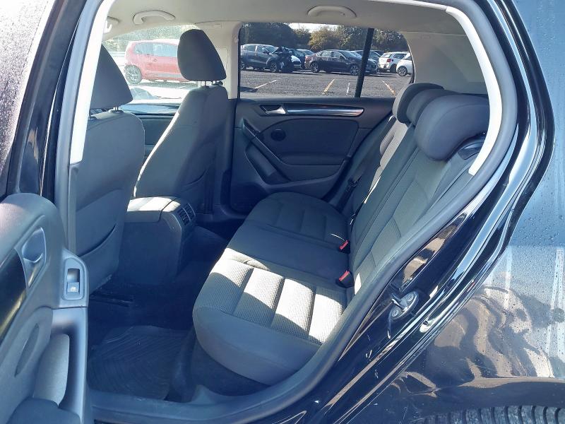 2011 VOLKSWAGEN GOLF MATCH