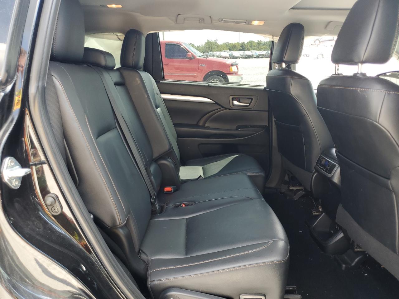 2019 Toyota Highlander Se VIN: 5TDJZRFH7KS586093 Lot: 80789165