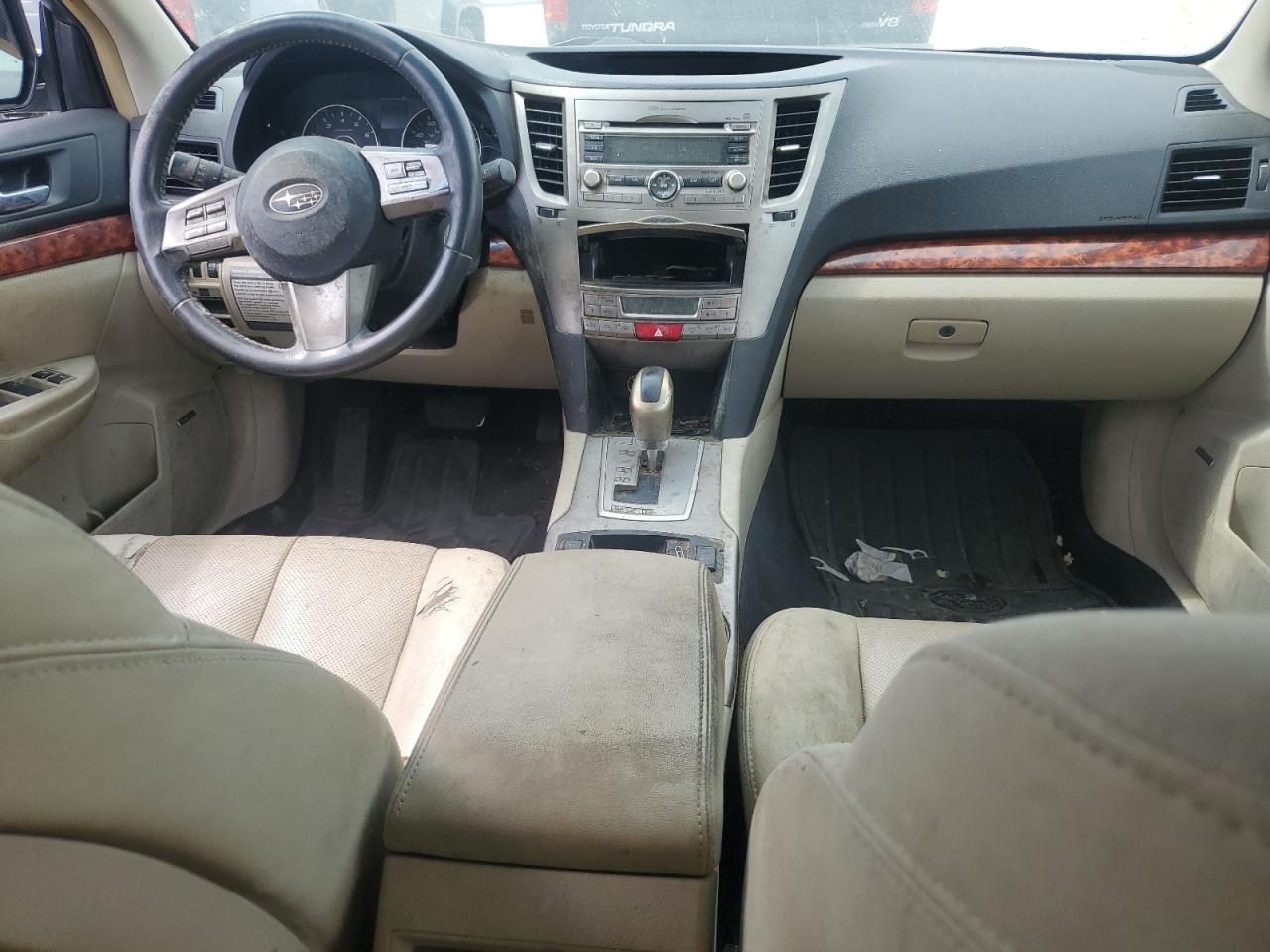 2011 Subaru Outback 2.5I Limited VIN: 4S4BRCKC4B3377192 Lot: 84053675